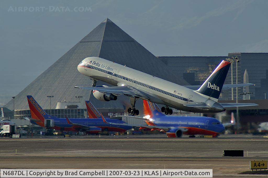 N687DL, 1998 Boeing 757-232 C/N 27586, Delta Airlines / 1998 Boeing 757-232