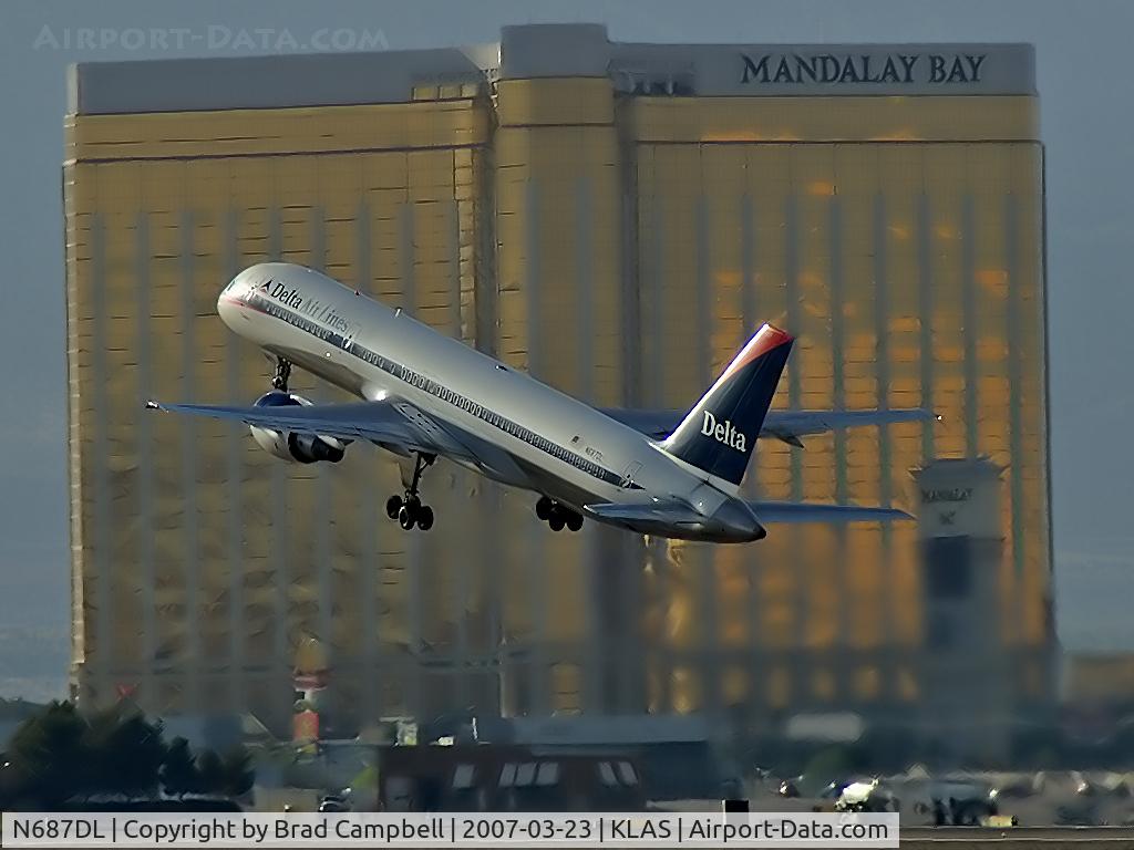 N687DL, 1998 Boeing 757-232 C/N 27586, Delta Airlines / 1998 Boeing 757-232