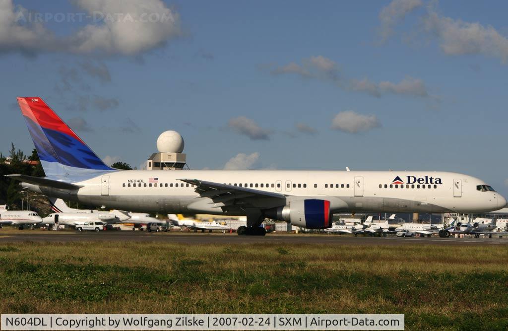 N604DL, 1984 Boeing 757-232 C/N 22811, visitor