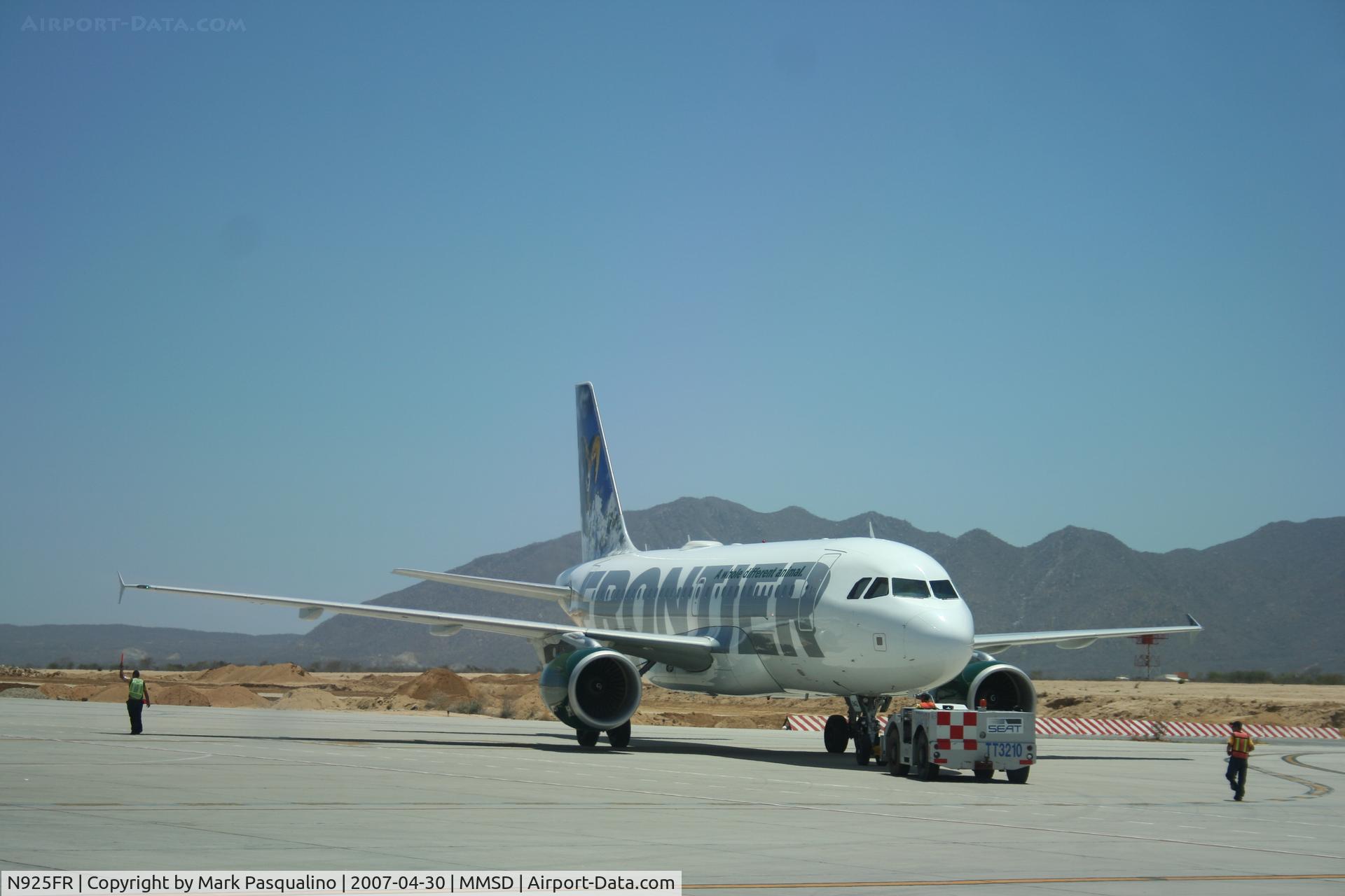 N925FR, 2004 Airbus A319-111 C/N 2103, Airbus A319