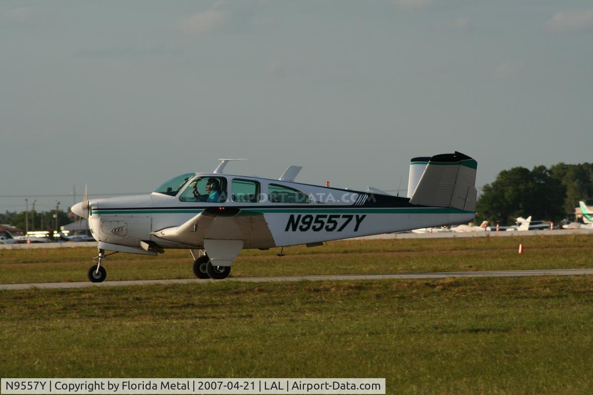 N9557Y, 1962 Beech P35 Bonanza C/N D-7030, P35