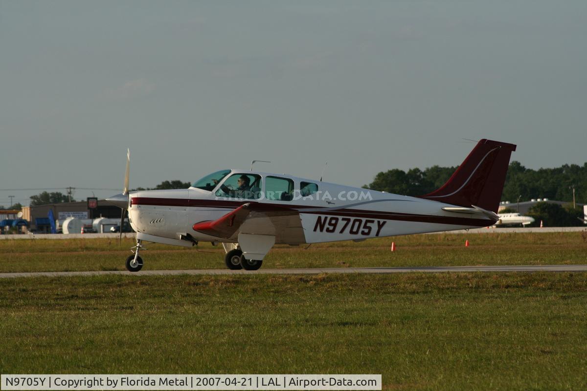 N9705Y, 1963 Beech 35-B33 Debonair C/N CD-598, B33