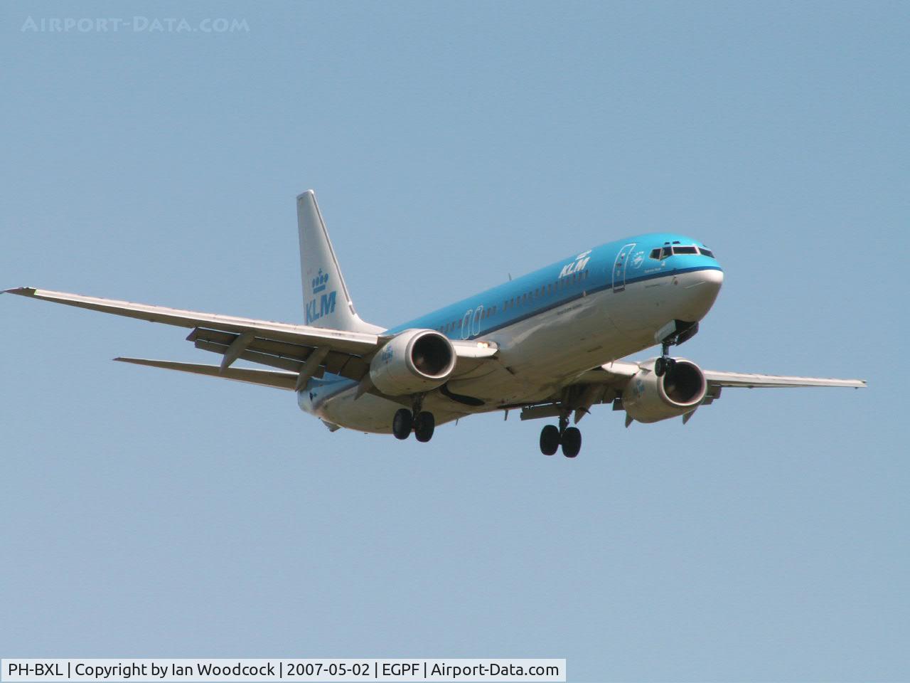 PH-BXL, 2000 Boeing 737-8K2 C/N 30359, B737-8K2/KLM Royal Dutch Airlines/Glasgow