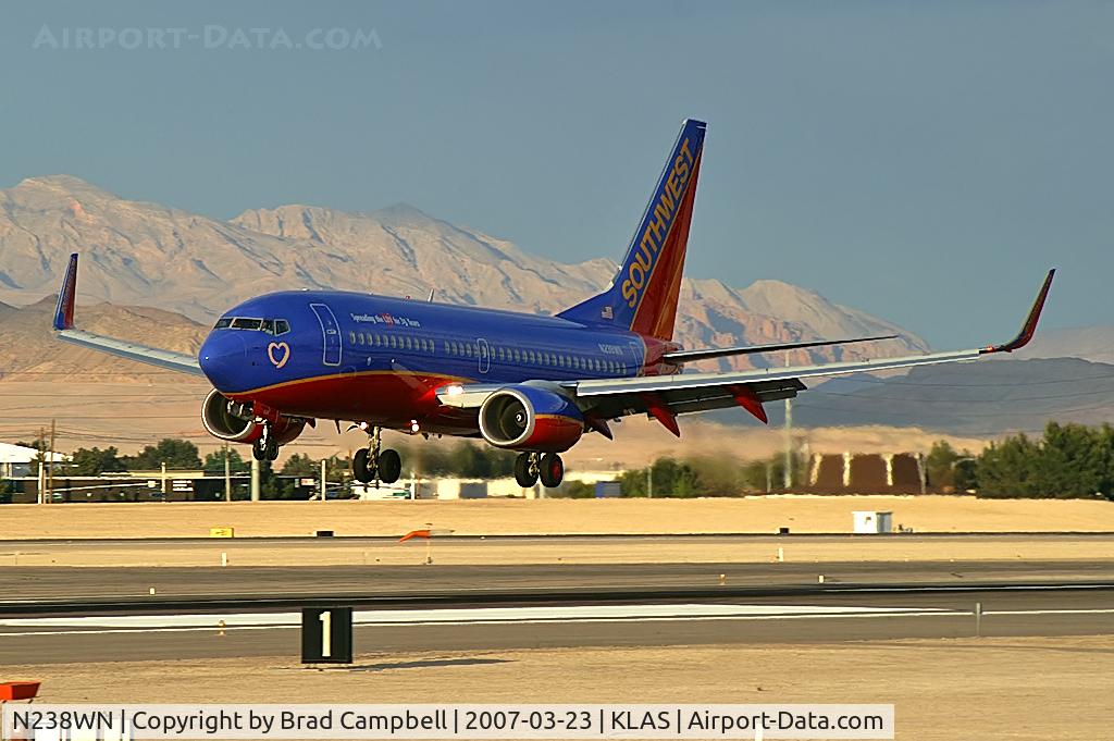 N238WN, 2005 Boeing 737-7H4 C/N 34713, Southwest Airlines - 'Spreading the Luv for 35 Years' / 2005 Boeing 737-7H4