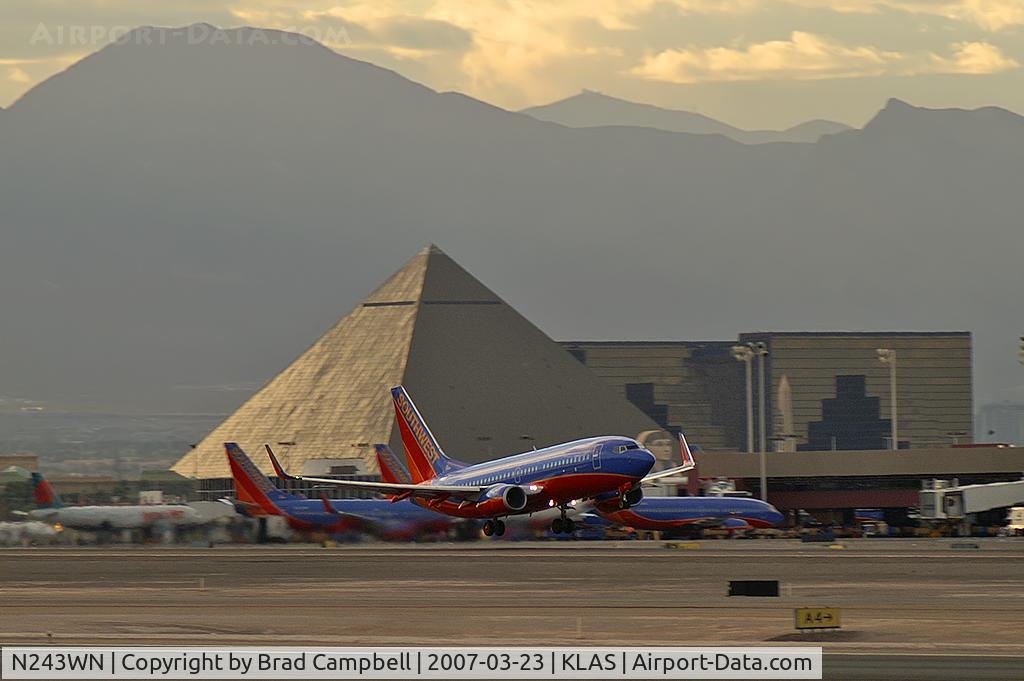 N243WN, 2006 Boeing 737-7H4 C/N 34863, Southwest Airlines / 2006 Boeing 737-7H4