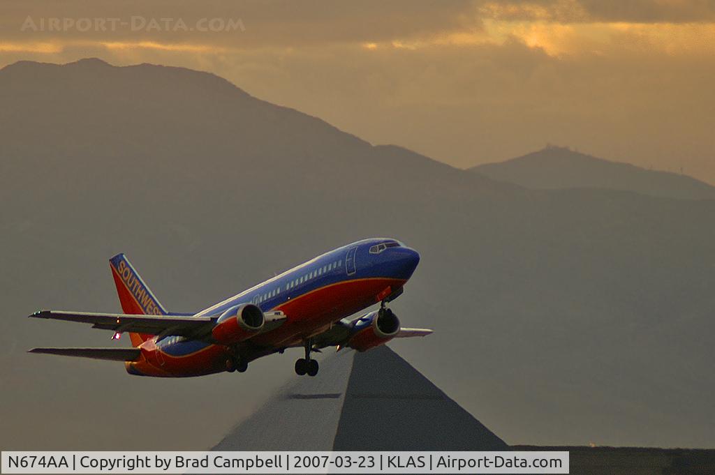 N674AA, 1985 Boeing 737-3A4 C/N 23252, Southwest Airlines / 1985 Boeing 737-3A4