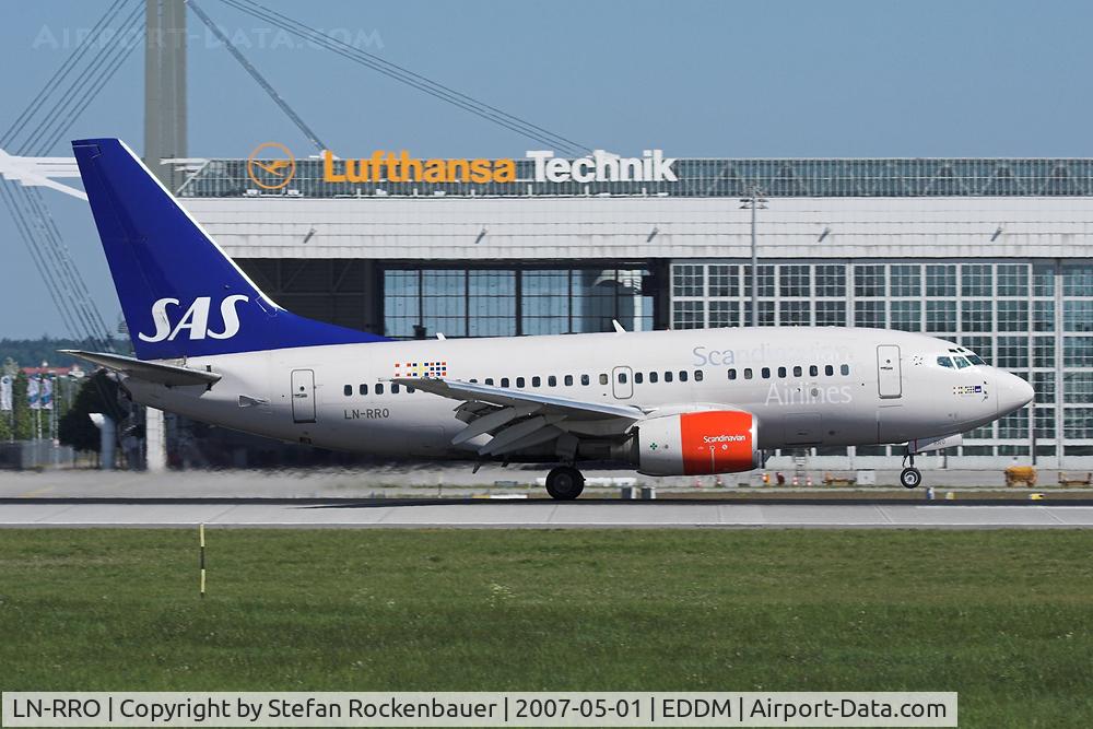 LN-RRO, 1998 Boeing 737-683 C/N 28288, Tiny SAS bobby landing at Munich.