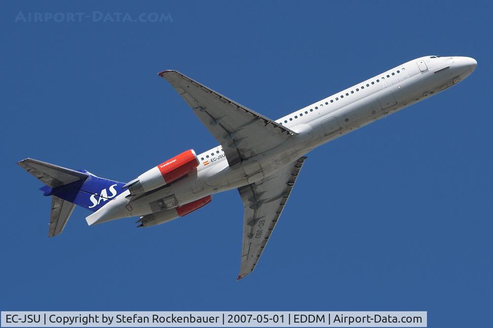 EC-JSU, 1990 McDonnell Douglas MD-87 (DC-9-87) C/N 49610, Abother Maddog departing.