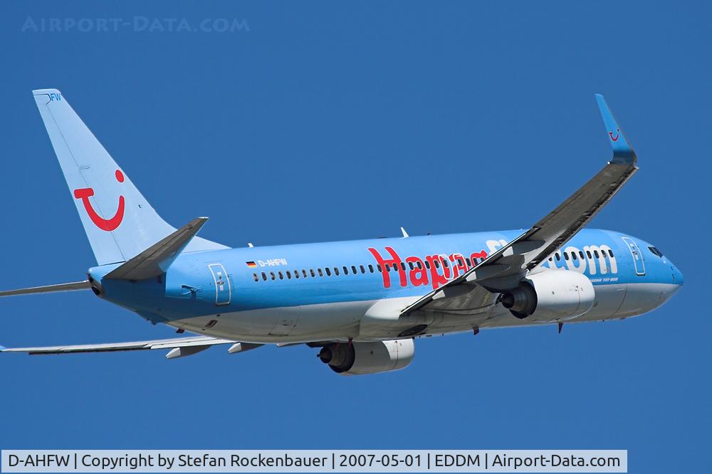 D-AHFW, 2001 Boeing 737-8K5 C/N 30882, Bobby blasting out of MUC.