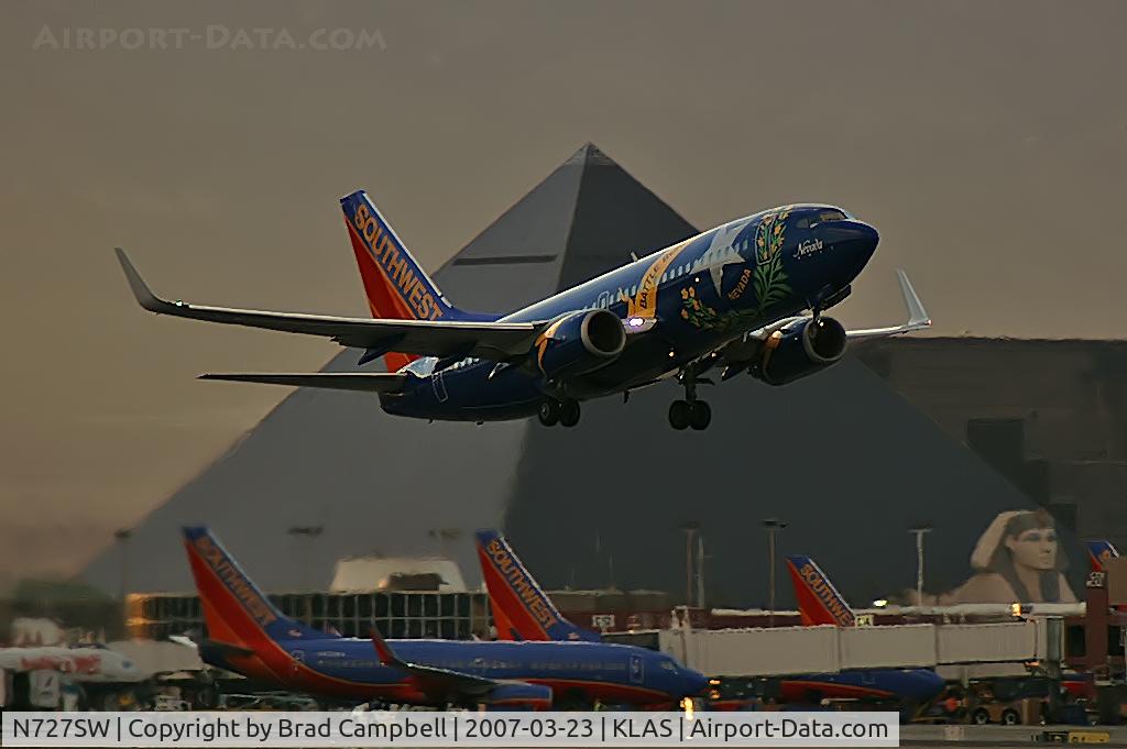 N727SW, 1999 Boeing 737-7H4 C/N 27859, Southwest Airlines - 'Nevada One' / 1999 Boeing 737-7H4