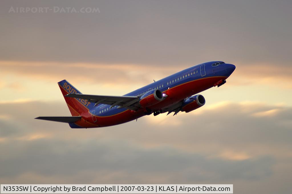 N353SW, 1990 Boeing 737-3H4 C/N 24889, Southwest Airlines / 1990 Boeing 737-3H4