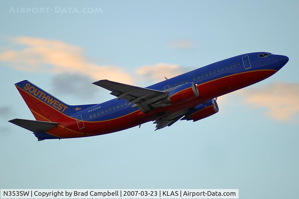N353SW, 1990 Boeing 737-3H4 C/N 24889, Southwest Airlines / 1990 Boeing 737-3H4