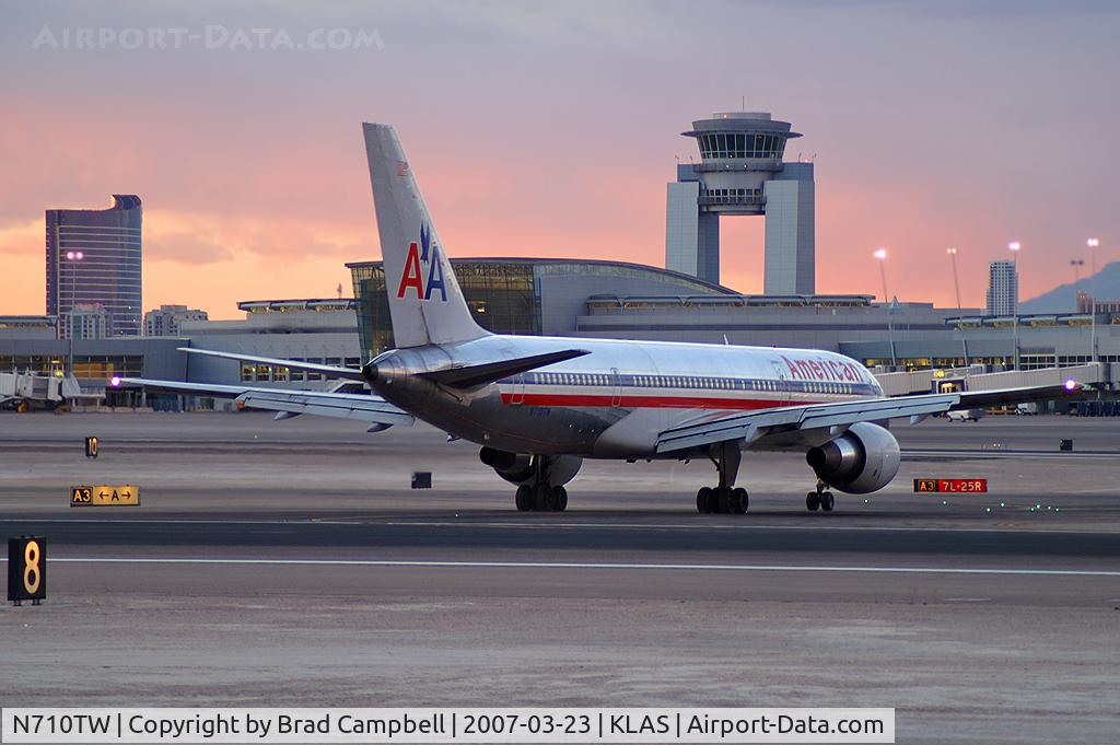 N710TW, 1997 Boeing 757-2Q8 C/N 28169, American Airlines / 1997 Boeing 757-2Q8