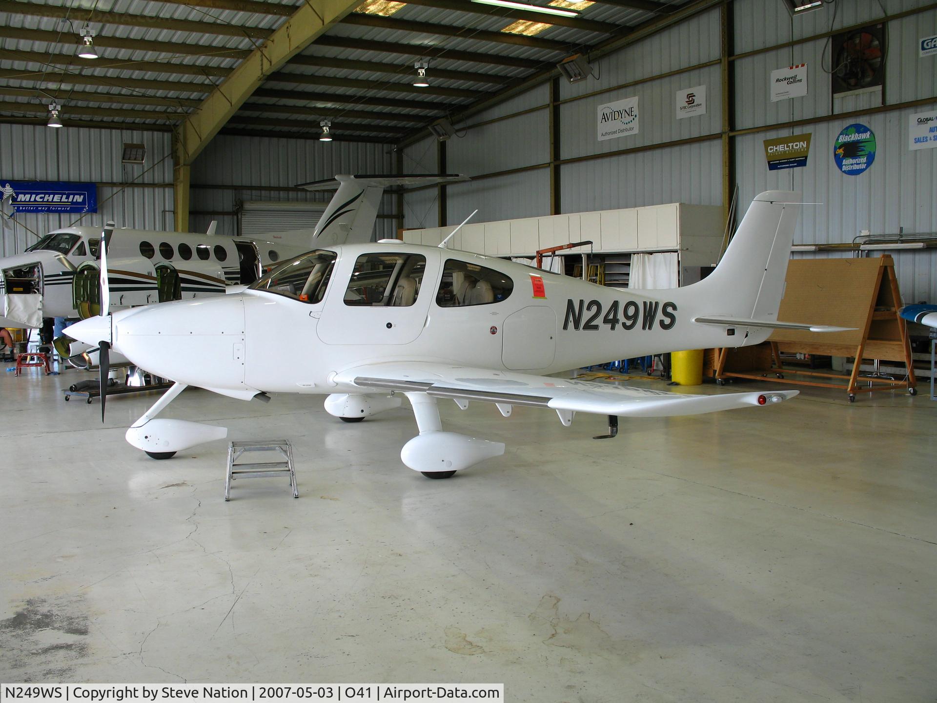 N249WS, 2004 Cirrus SR22 C/N 0975, 2004 Cirrus Design SR22 at Woodland Aviation for maintenance @ Watts-Woodland Airport, CA
