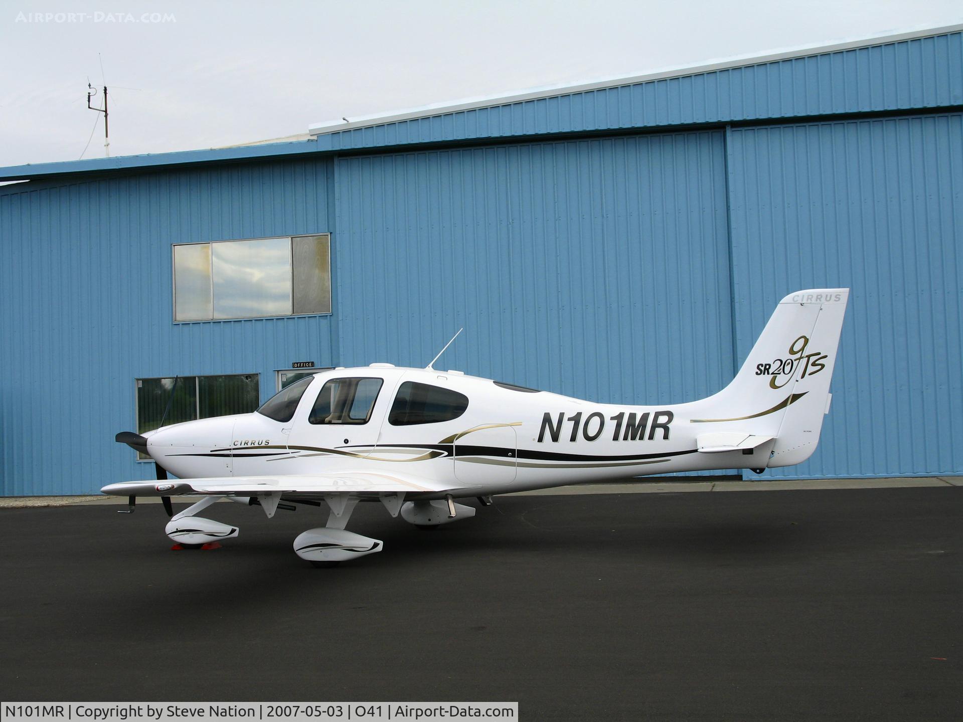 N101MR, 2006 Cirrus SR20 GTS C/N 1732, 2006 Cirrus Design SR20 at Woodland Aviation for maintenance @ Watts-Woodland Airport, CA