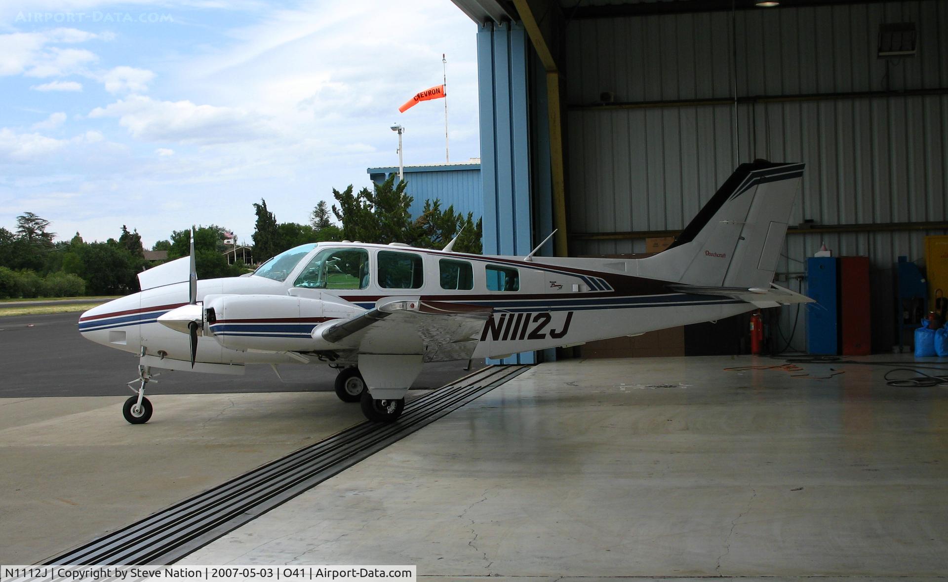 N1112J, 1997 Raytheon Aircraft Company 58 C/N TH-1822, 1997 raytheon Beech 58 Baron at Woodland Aviation for maintenance @ Watts-Woodland Airport, CA