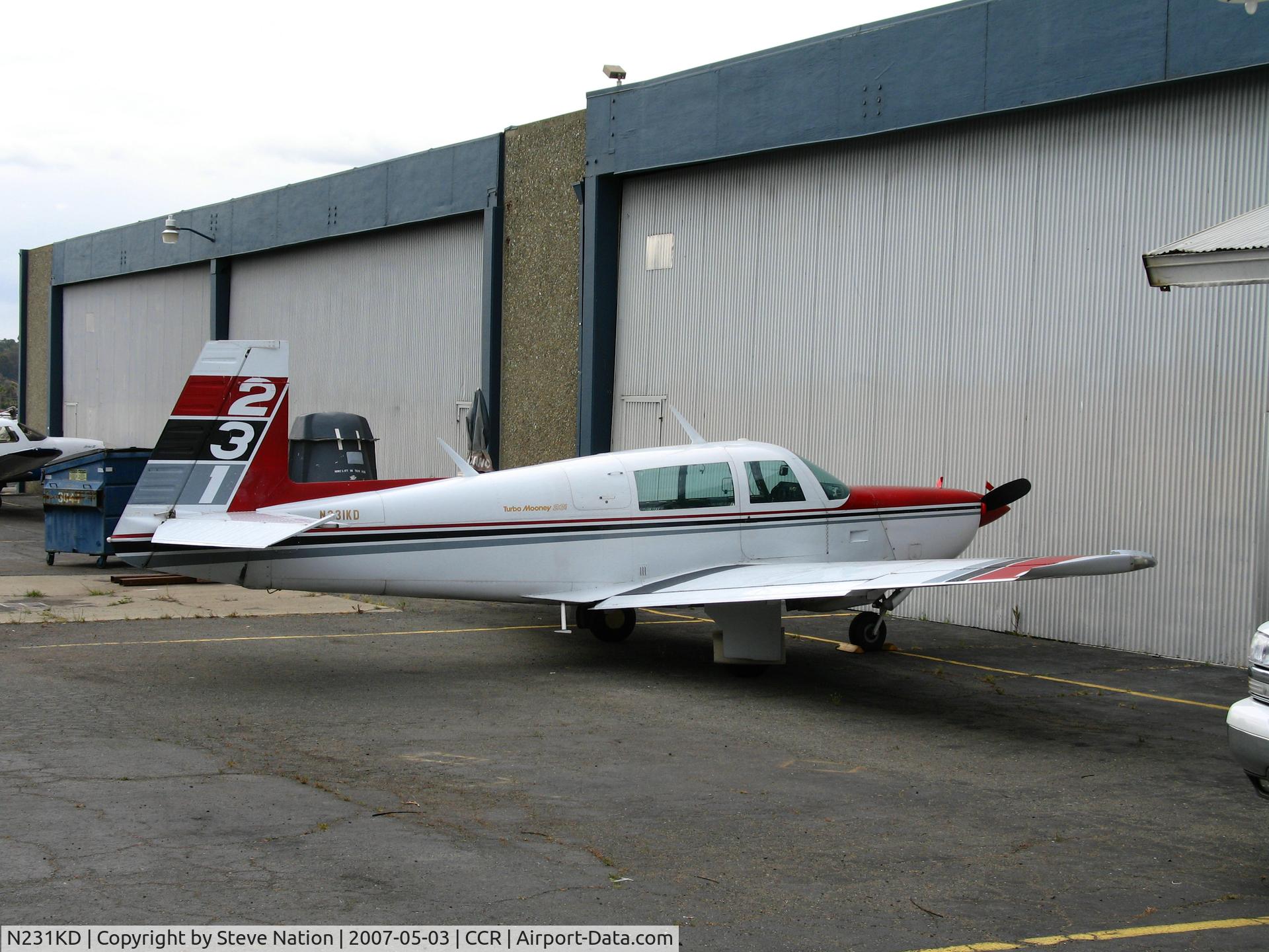 N231KD, 1979 Mooney M20K C/N 25-0022, 1979 Mooney M20K @ Buchanan Field (Concord), CA