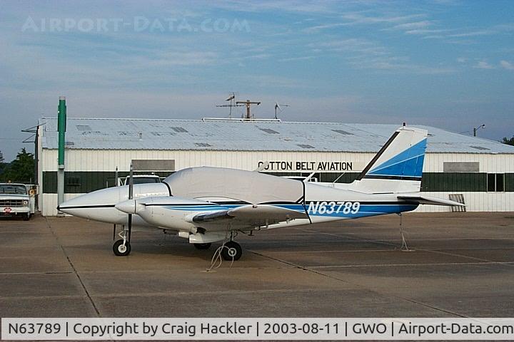 N63789, 1977 Piper PA-23-250 C/N 27-7754116, Sitting on the ramp at Greenwood, MS