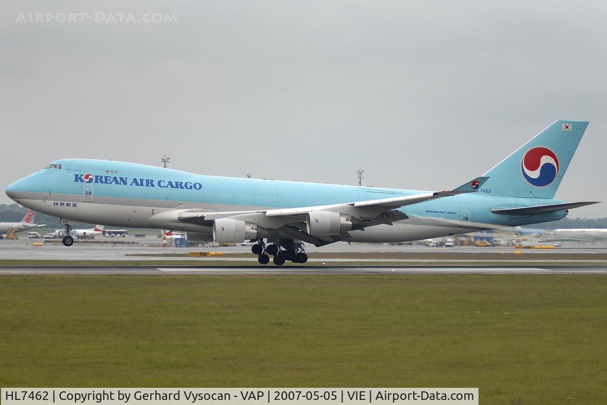 HL7462, 1997 Boeing 747-4B5F/SCD C/N 26406, Korean Cargo