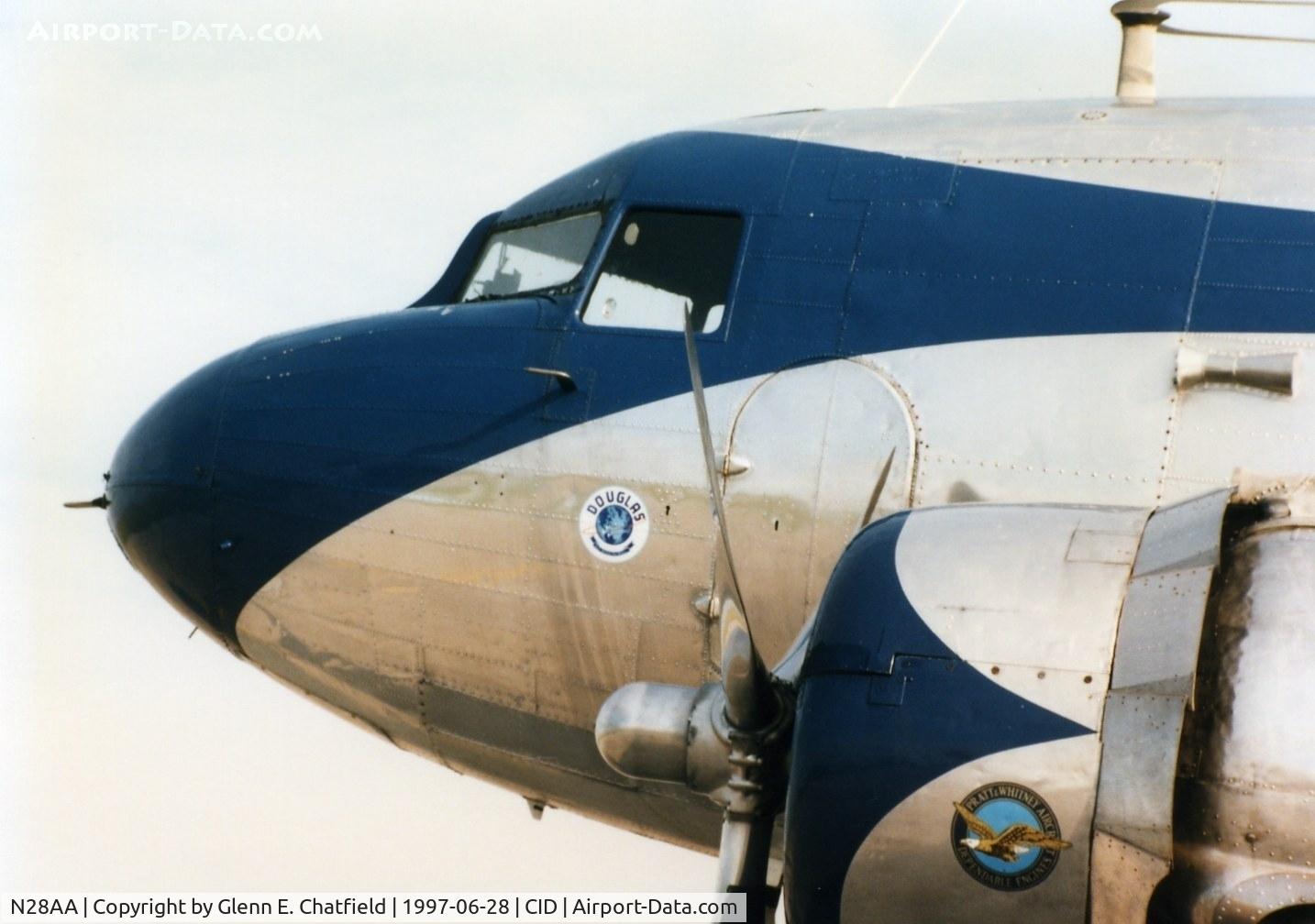 N28AA, 1940 Douglas DC-3A C/N 2239, A great-looking DC-3