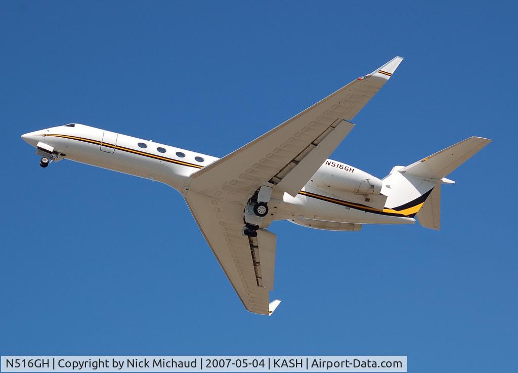 N516GH, 1998 Gulfstream Aerospace G-V C/N 553, TAG5 Blasting off 32 for SFO