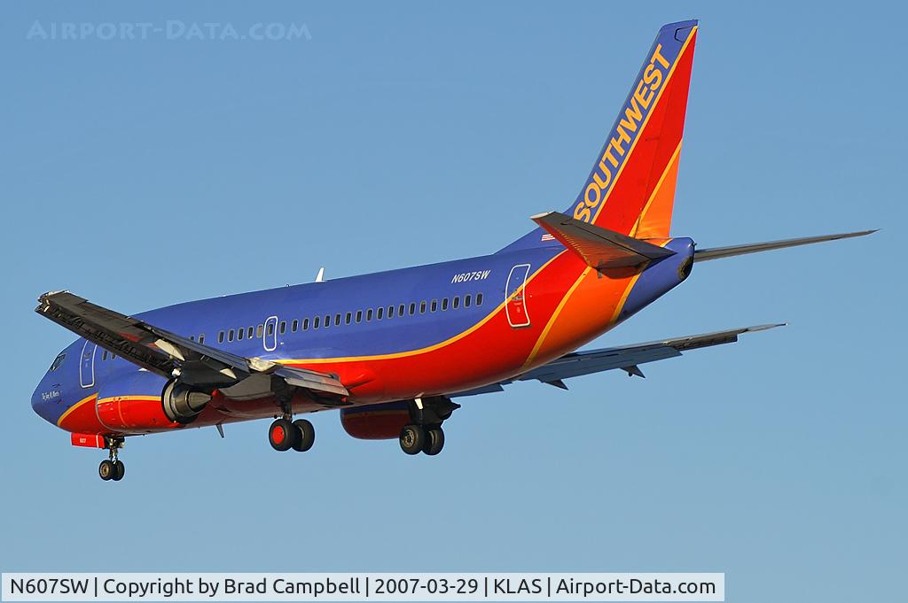 N607SW, 1995 Boeing 737-3H4 C/N 27927, Southwest Airlines - 'The June M. Morris' / 1995 Boeing 737-3H4