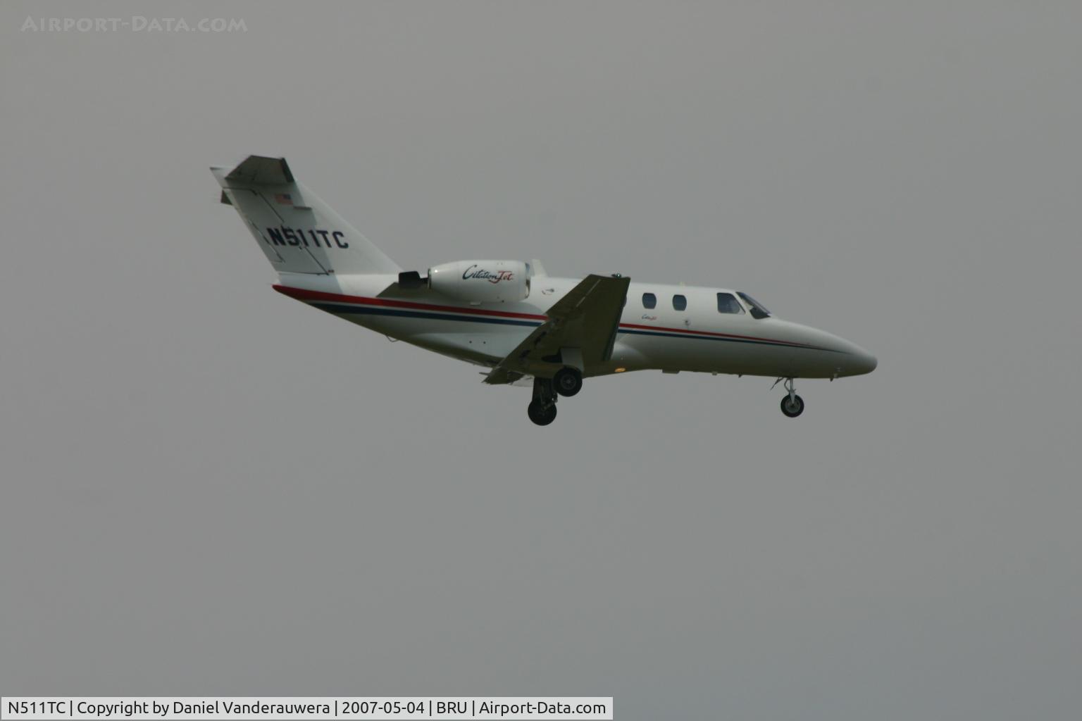 N511TC, 1994 Cessna 525 C/N 525-0074, shortly before landing on rwy 02