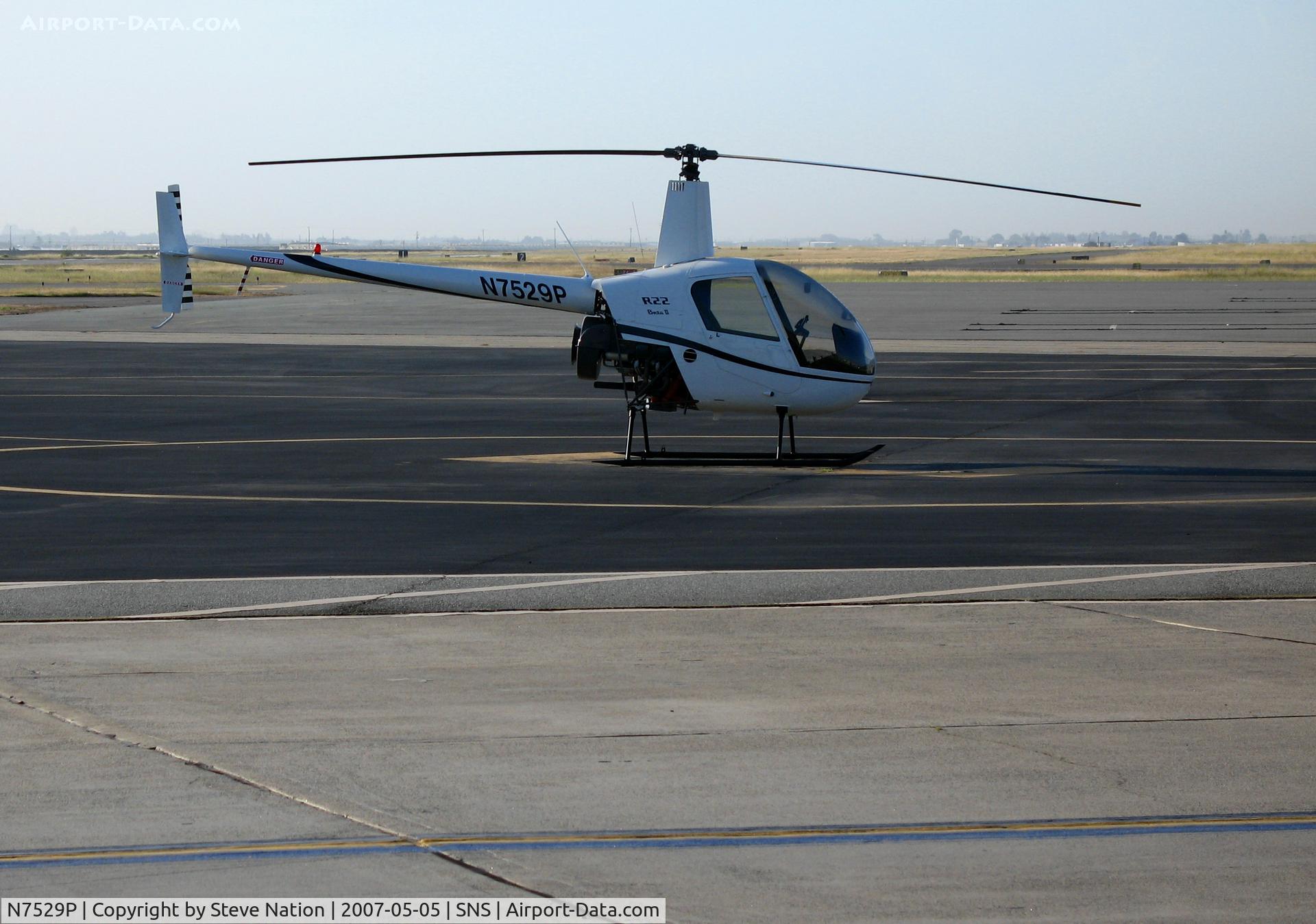 N7529P, 2004 Robinson R22 BETA C/N 3618, Air Photo Corp. 2004 Robinson R22 BETA in early morning sun and in from Everett, WA @ Salinas, CA