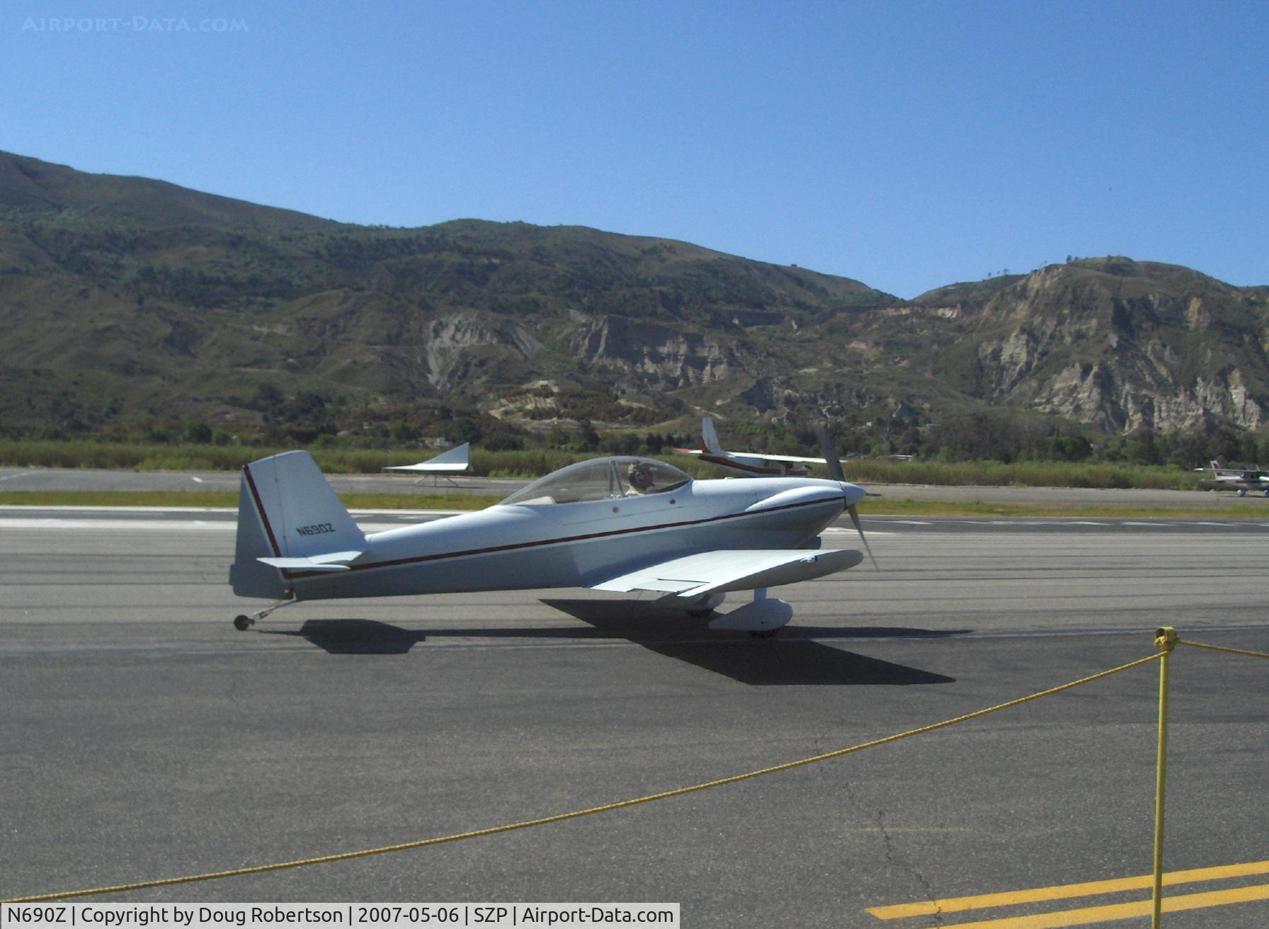 N690Z, 1992 Vans RV-4 C/N 2029, 1992 Kalisz VAN's RV-4, Lycoming O&VO-360 180 Hp, taxi to Rwy 04