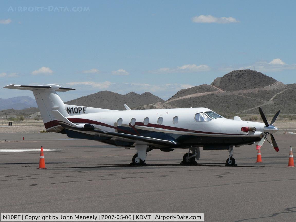 N10PF, 1996 Pilatus PC-12/45 C/N 165, Lunchtime visitor