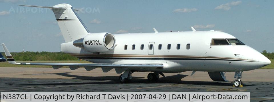 N387CL, 1998 Bombardier Challenger 604 (CL-600-2B16) C/N 5387, 1998 Bombardier CL-600-2BI6 in Danville Va.