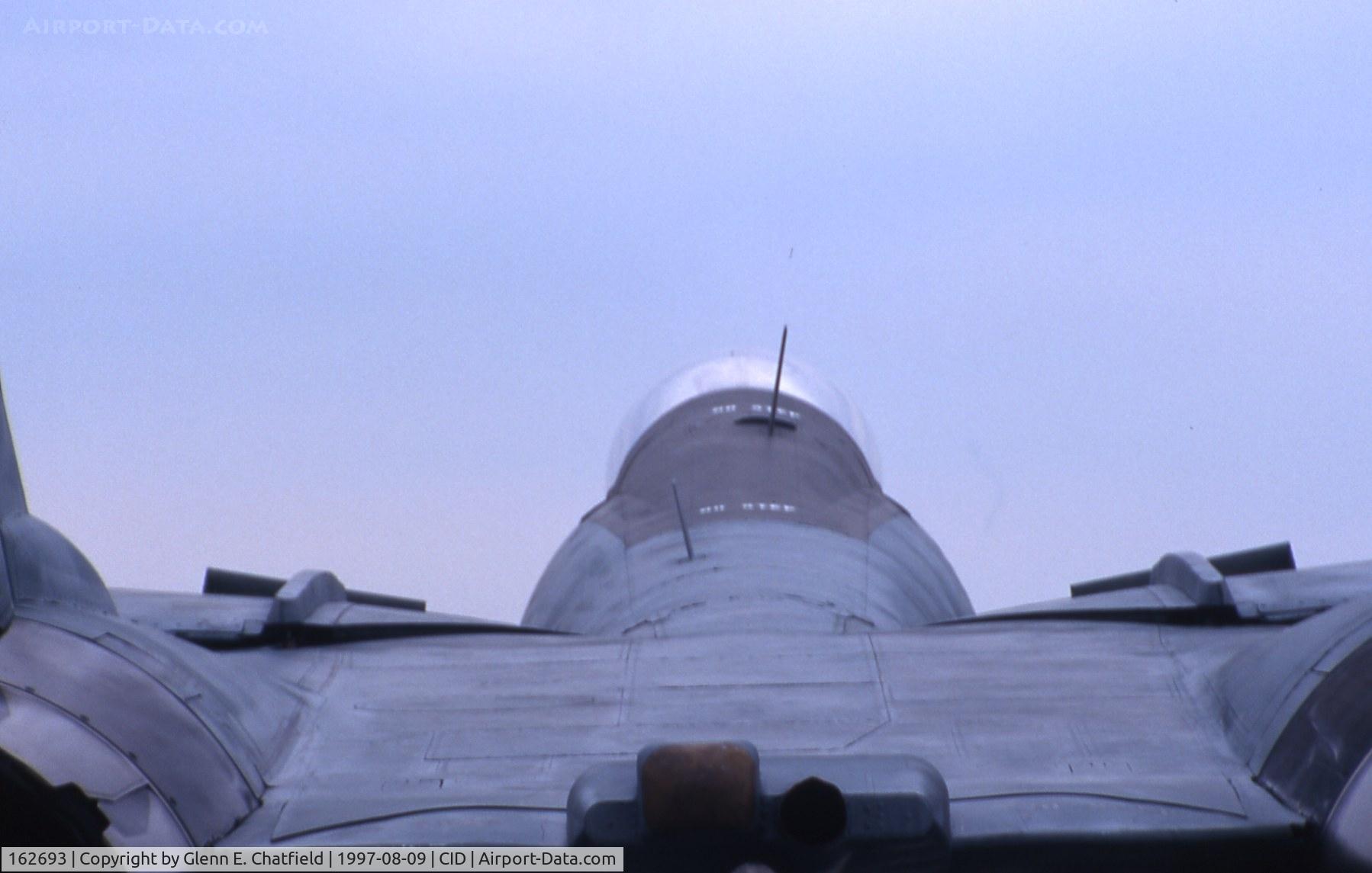 162693, Grumman F-14B Tomcat C/N 539, F-14B stopping overnight