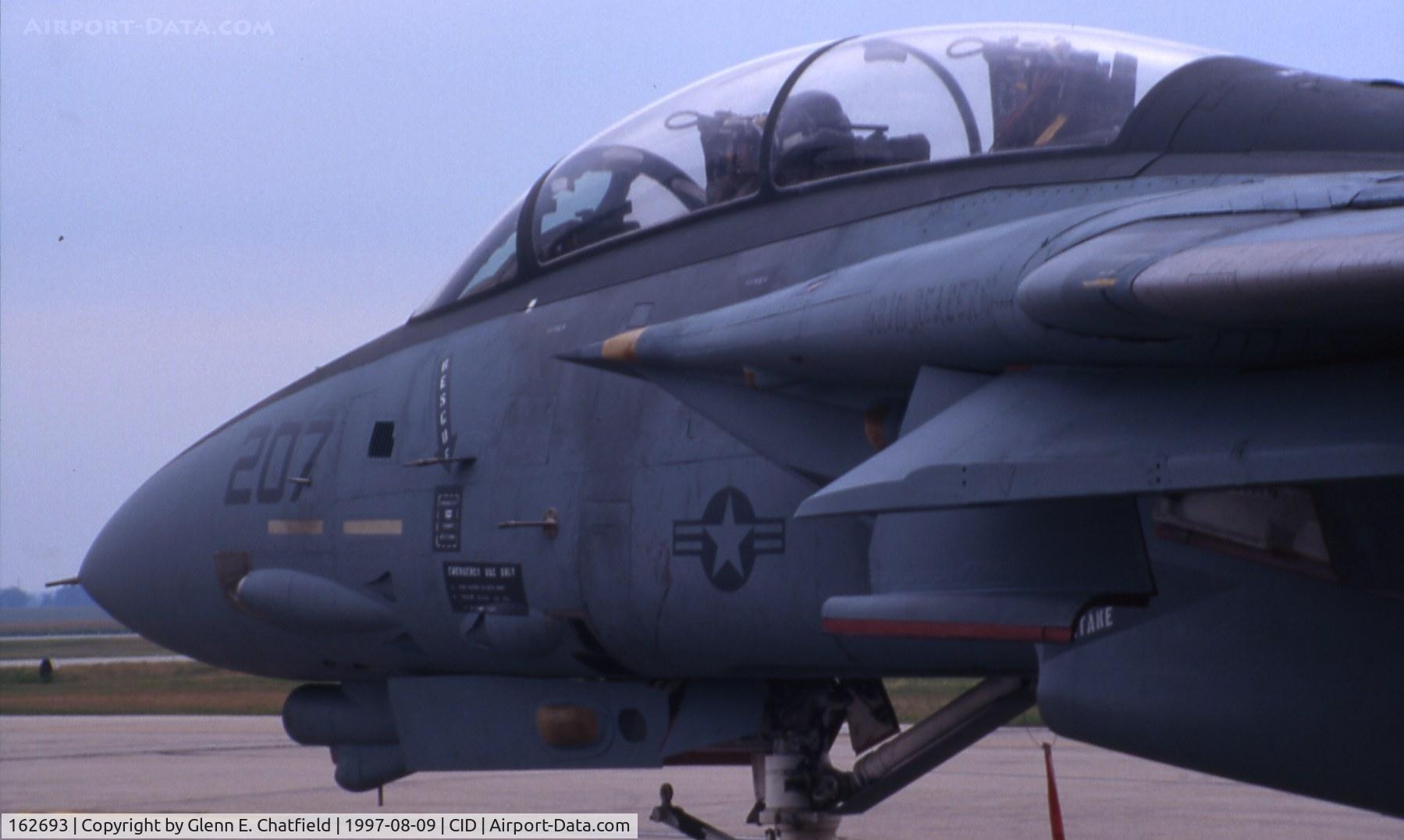162693, Grumman F-14B Tomcat C/N 539, F-14B stopping overnight