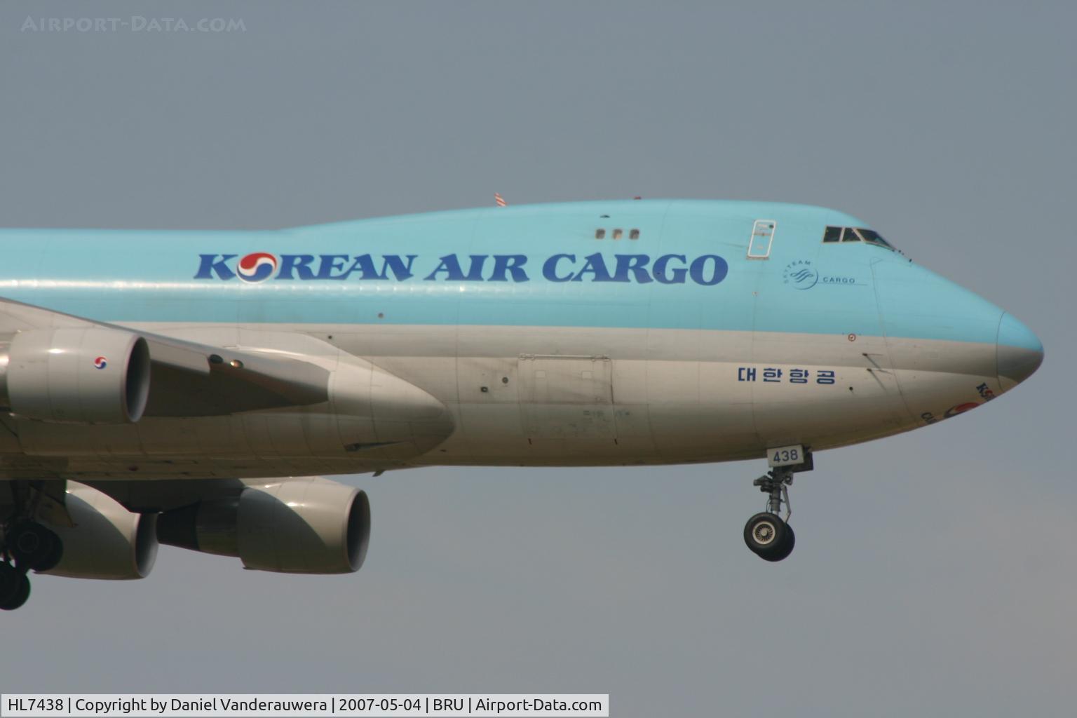HL7438, 2003 Boeing 747-4B5ERF C/N 33515, arrival of Korean Cargo