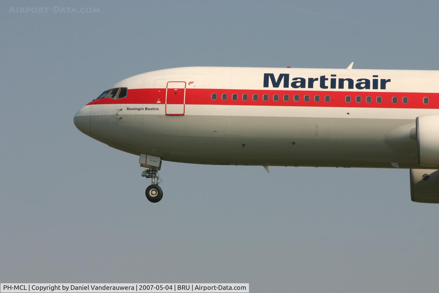 PH-MCL, 1992 Boeing 767-31A/ER C/N 26469, arrival of flight MP901