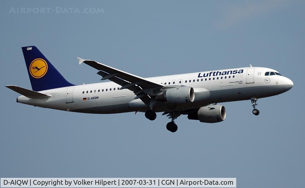 D-AIQW, 2000 Airbus A320-211 C/N 1367, Airbus A320-211