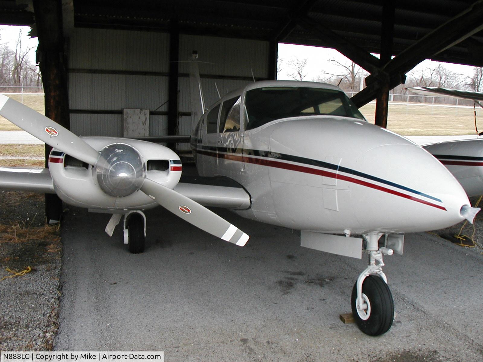 N888LC, 1964 Piper PA-30 Twin Comanche Twin Comanche C/N 30-272, Twin Comanche