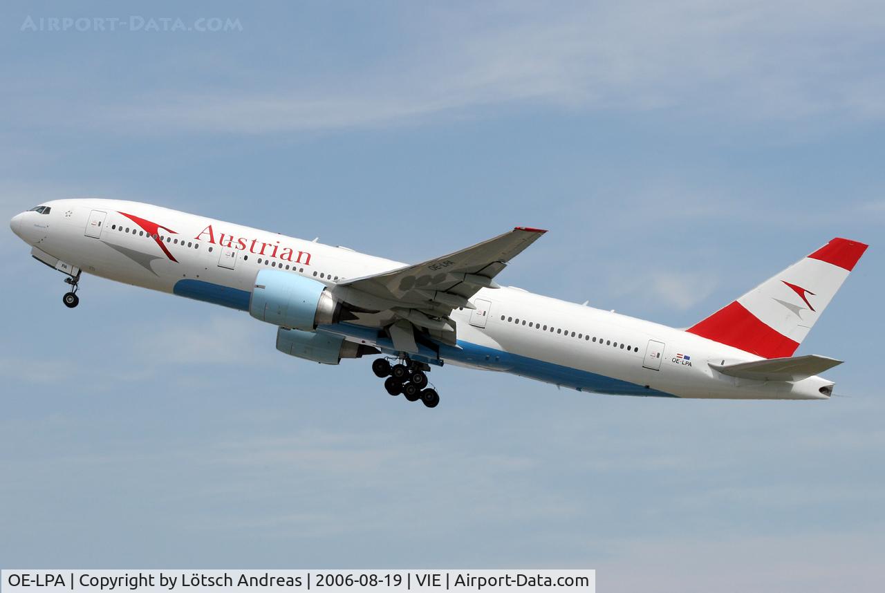 OE-LPA, 1997 Boeing 777-2Z9/ER C/N 28698, 