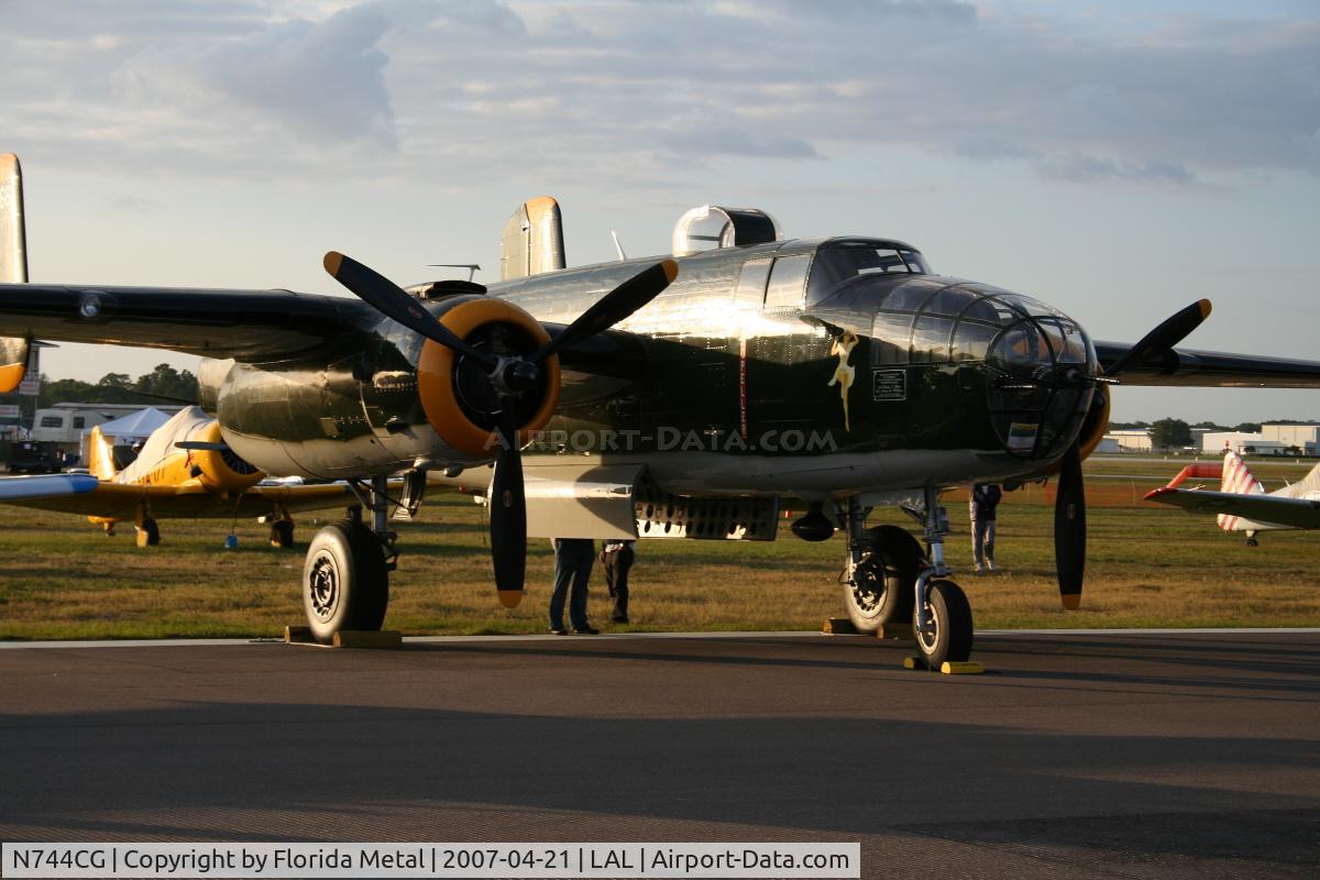 N744CG, 1944 North American B-25N Mitchell C/N 108-32141, B-25