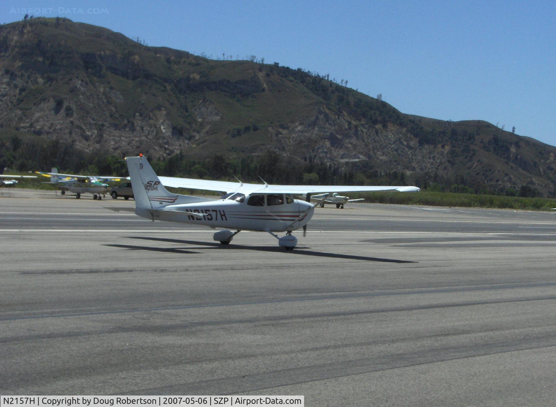 N2157H, 2003 Cessna 172S C/N 172S9536, 2003 Cessna 172S SKYHAWK SP, Lycoming IO-360-L2A 180 Hp, taxi to rwy 04
