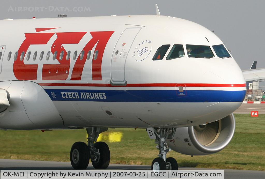 OK-MEI, 2007 Airbus A320-214 C/N 3060, CSA 320 Close up