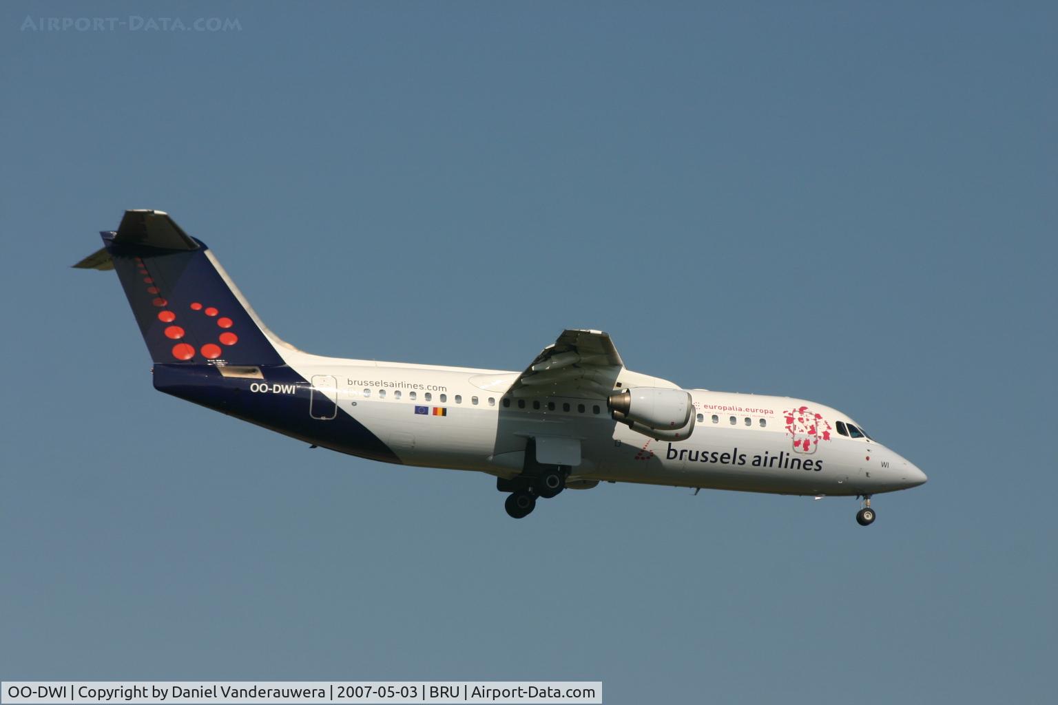 OO-DWI, 1999 British Aerospace Avro 146-RJ100 C/N E3342, arrival of flight SN2188 from NCL