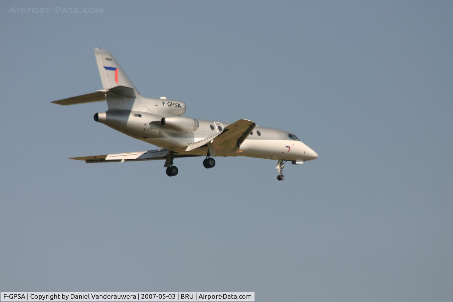 F-GPSA, 1983 Dassault Falcon 50 C/N 123, shortly before landing on rwy 02