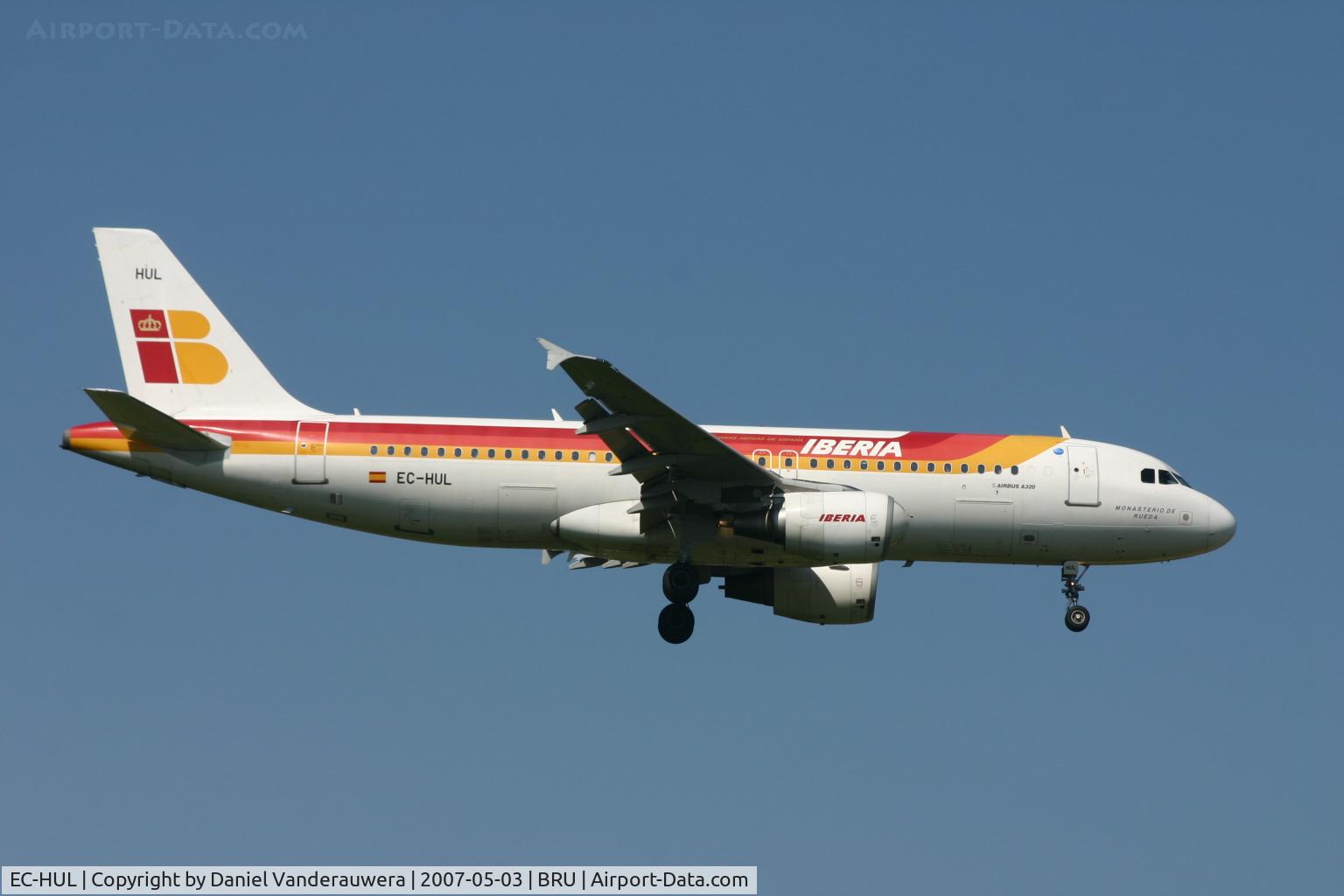 EC-HUL, 2000 Airbus A320-214 C/N 1347, 