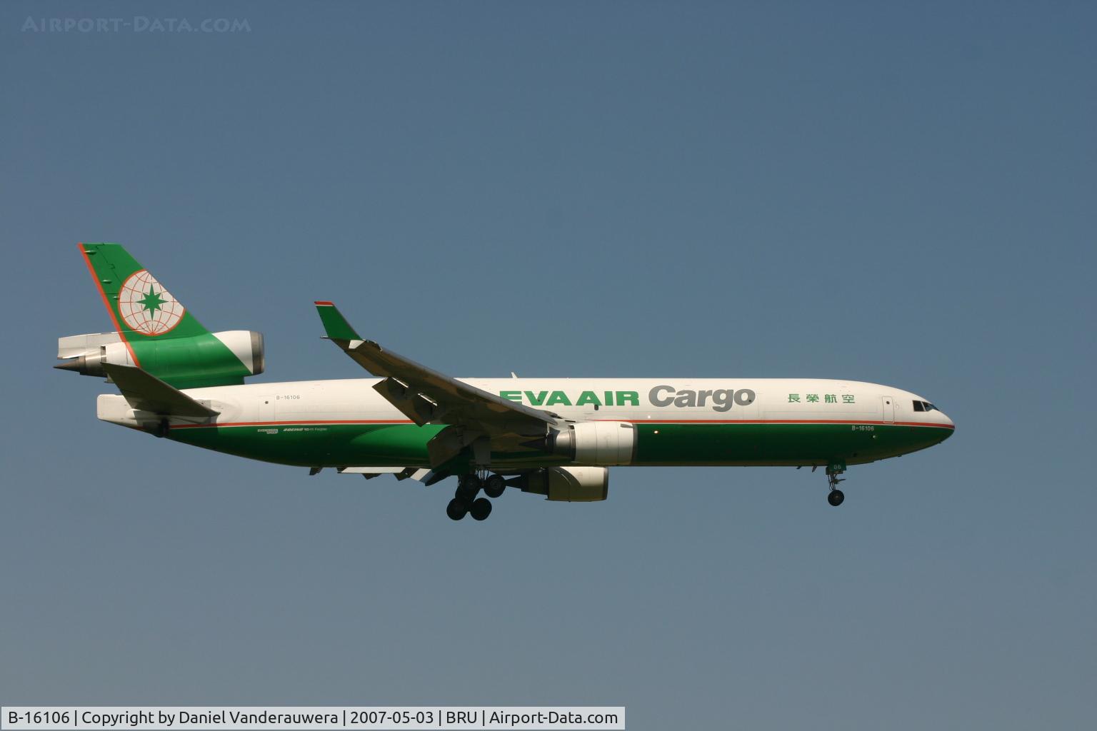 B-16106, 1995 McDonnell Douglas MD-11F C/N 48545, flight BR671 is descending to rwy 02