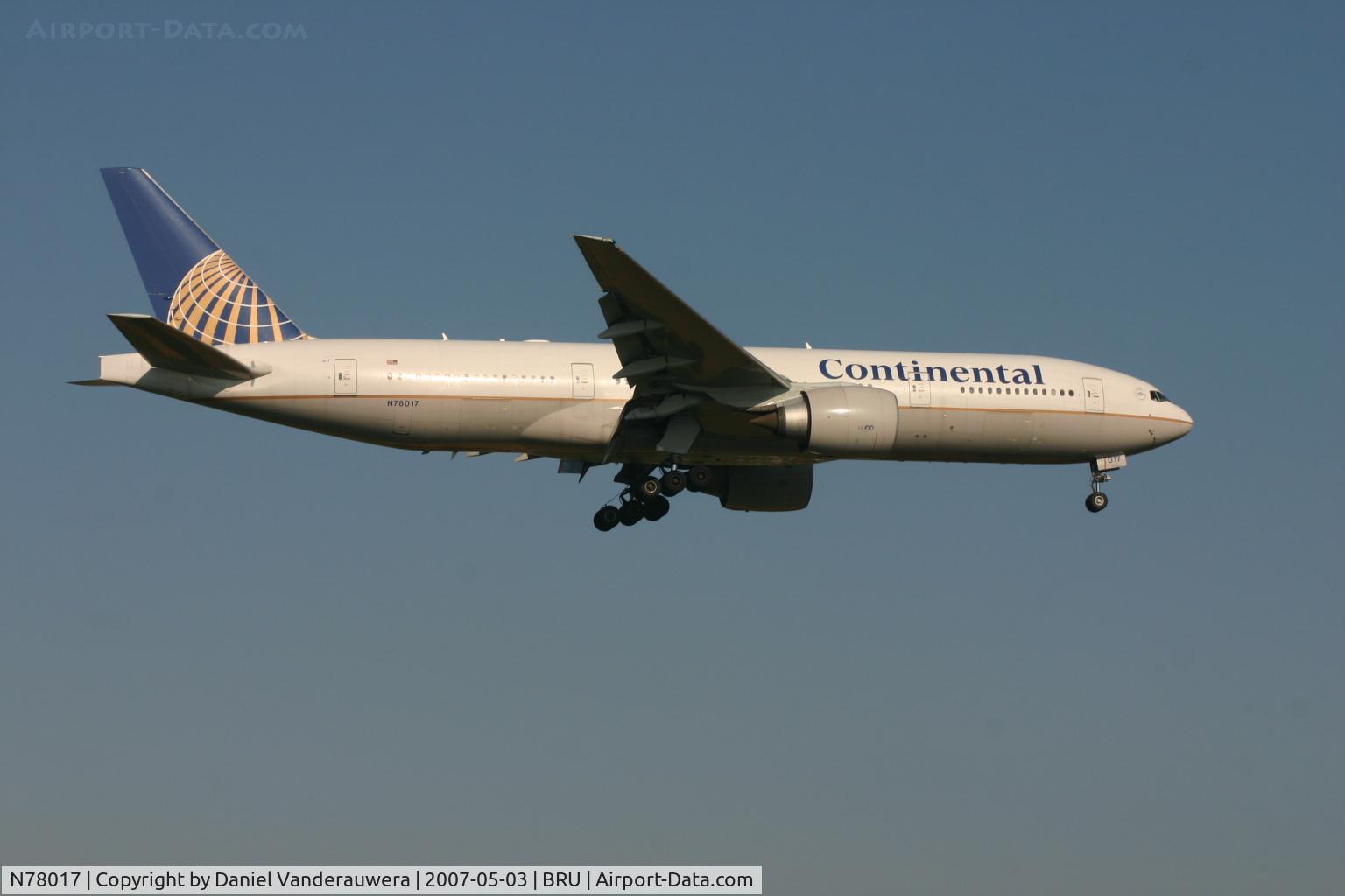 N78017, 2002 Boeing 777-224 (ER) C/N 31679, flight CO060 is descending to rwy 02