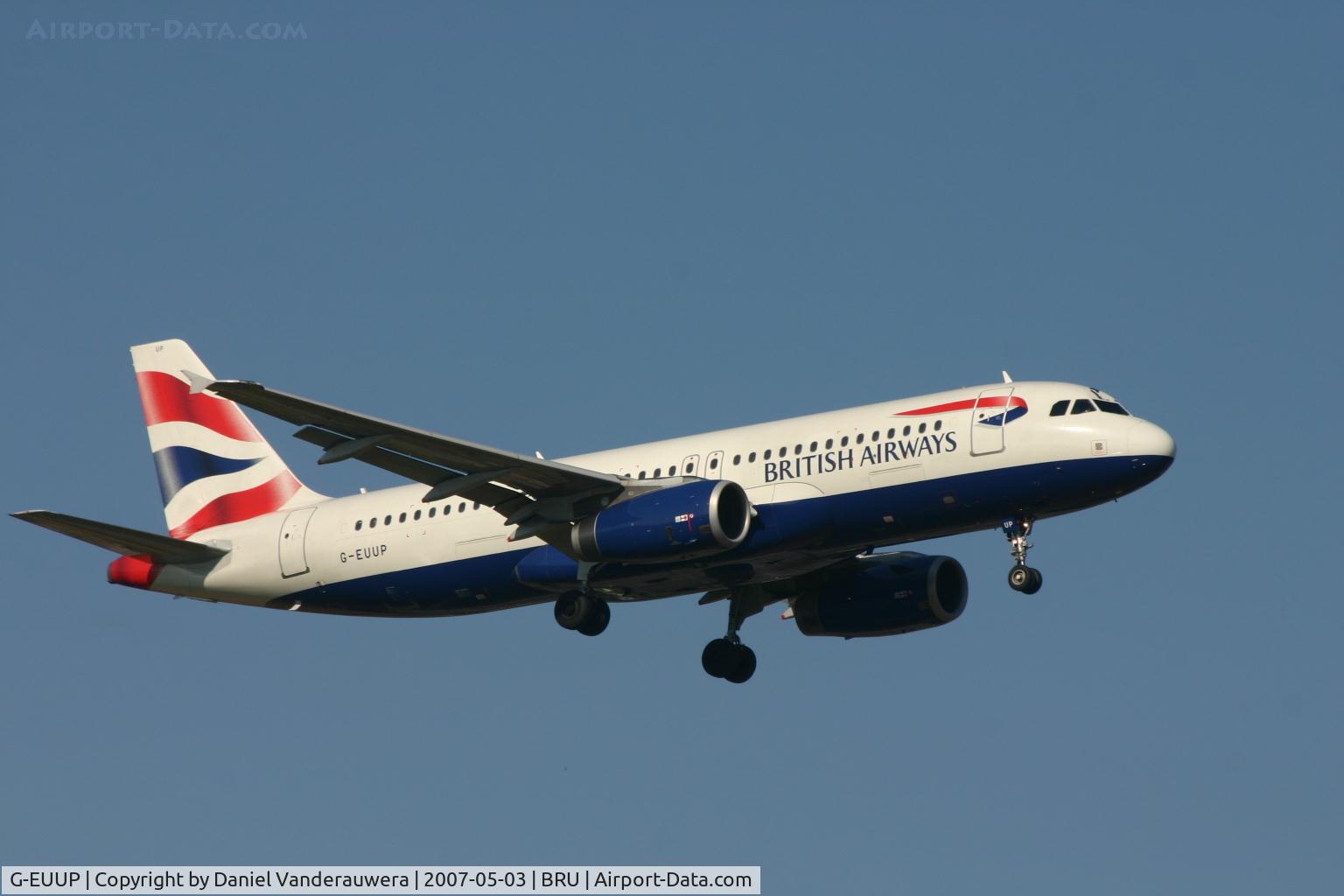 G-EUUP, 2003 Airbus A320-232 C/N 2038, flight BA388 is descending to rwy 02