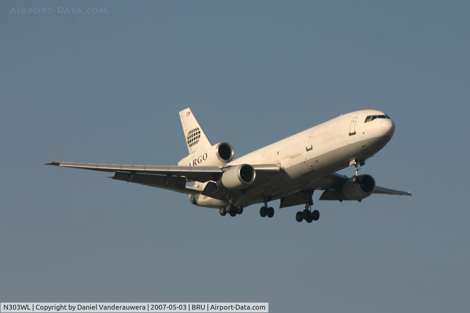 N303WL, 1975 McDonnell Douglas DC-10-30F C/N 46917, descending to rwy 02