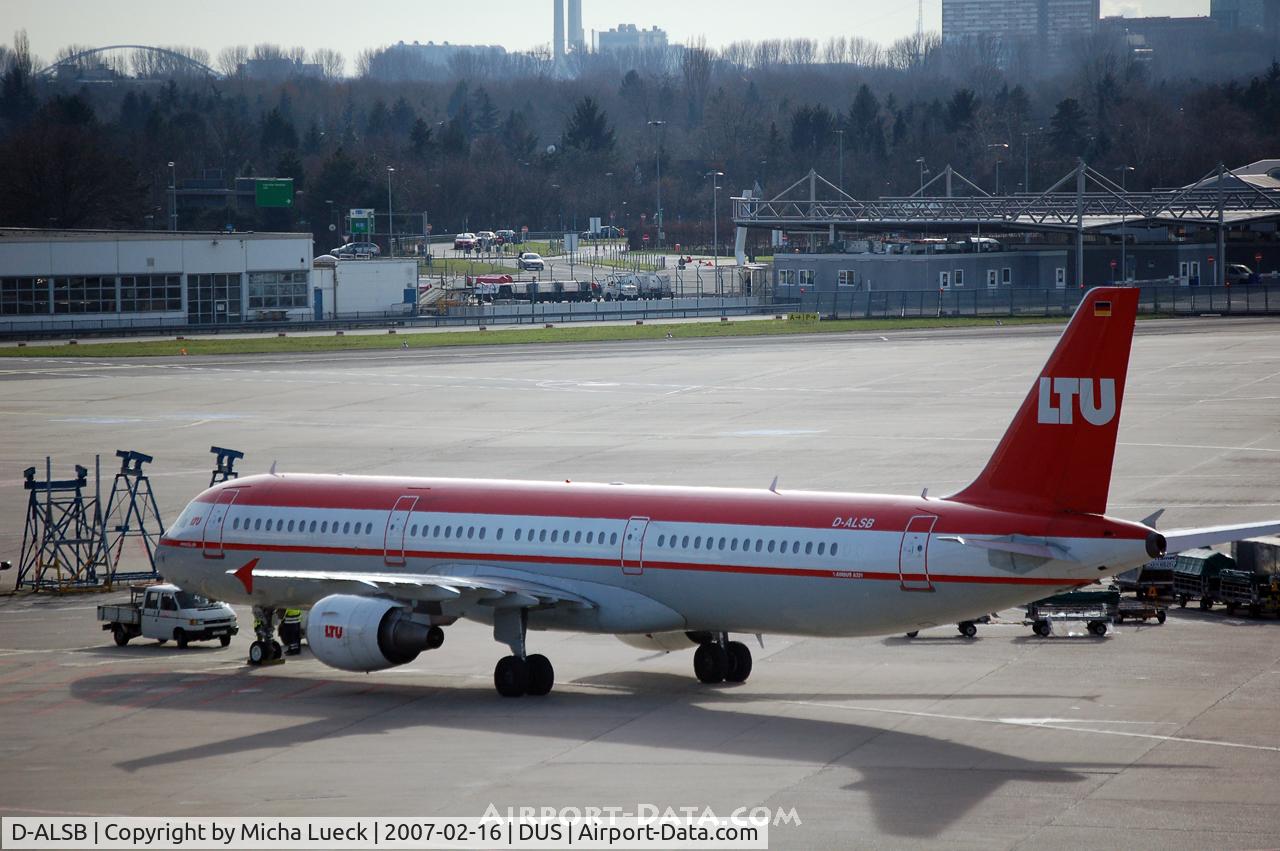 D-ALSB, 2003 Airbus A321-211 C/N 1994, At Düsseldorf airport