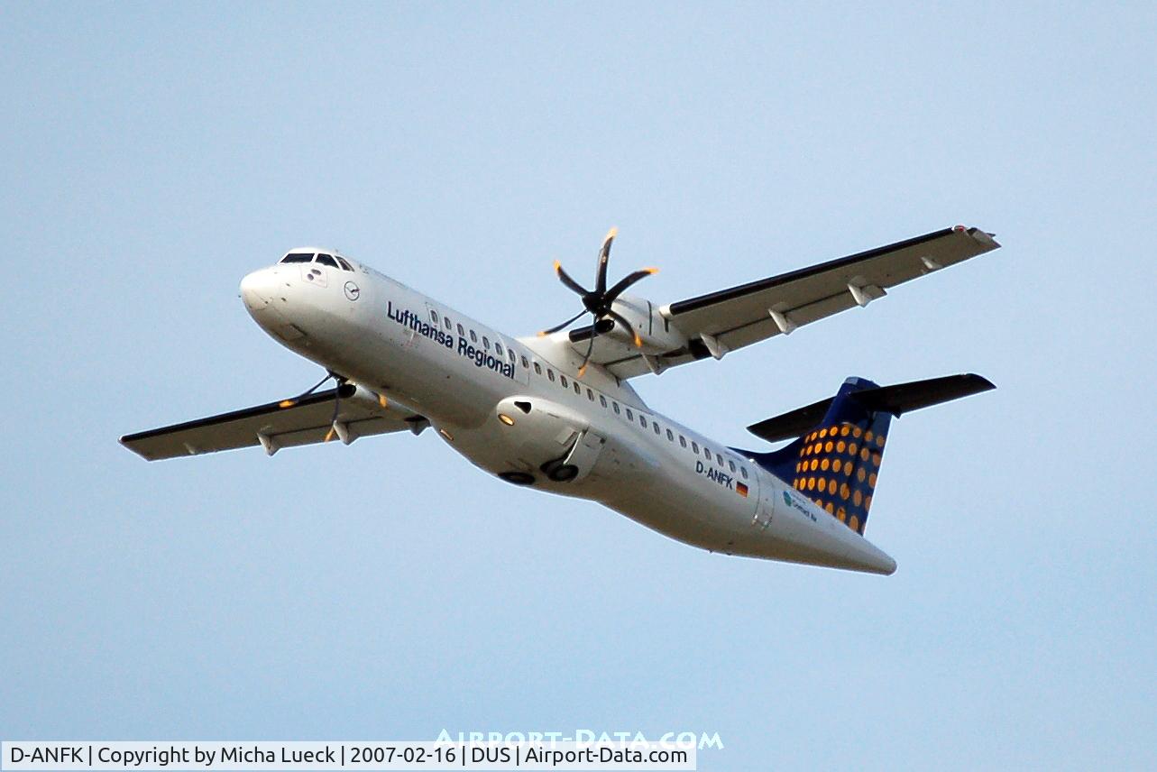 D-ANFK, 2001 ATR 72-212A C/N 666, Climbing out of Düsseldorf